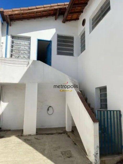 Casa à venda e aluguel com 3 quartos, 327m² - Foto 16