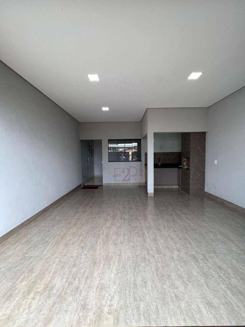 Casa à venda com 3 quartos, 98m² - Foto 3