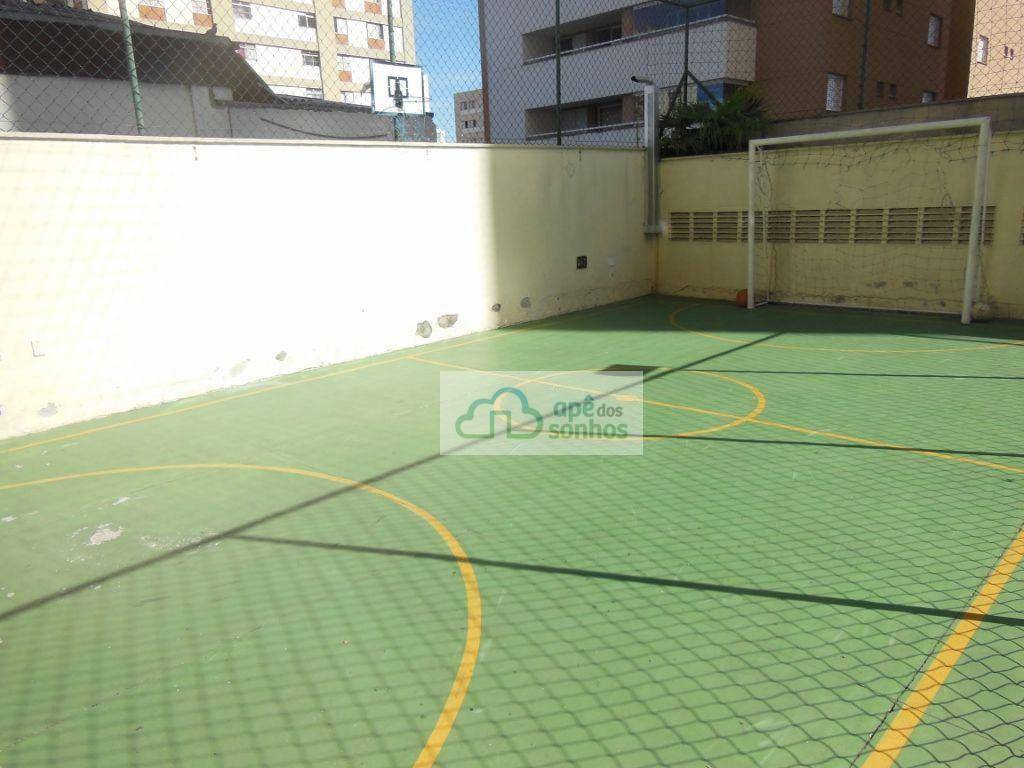 Apartamento para alugar com 2 quartos, 70m² - Foto 23