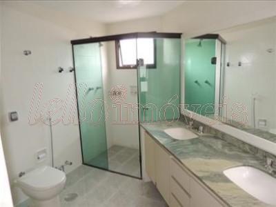 Apartamento para alugar com 4 quartos, 210m² - Foto 9