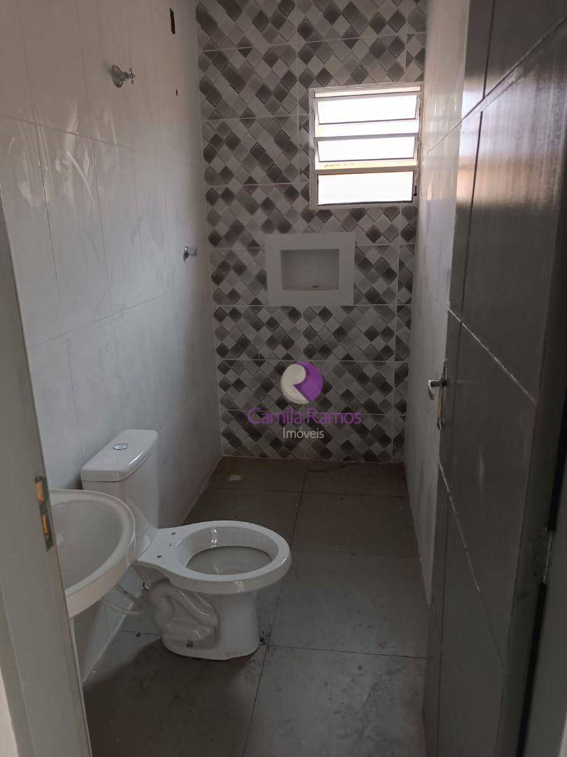 Casa à venda com 2 quartos, 70m² - Foto 13