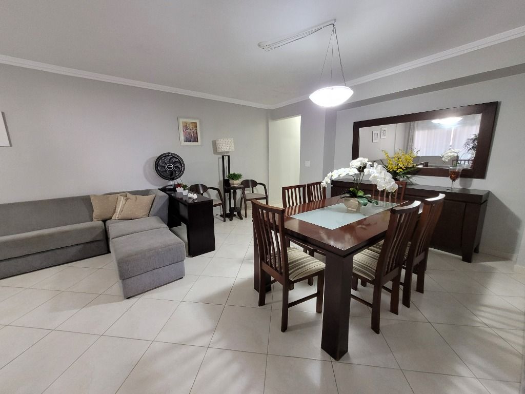 Apartamento à venda com 3 quartos, 130m² - Foto 7