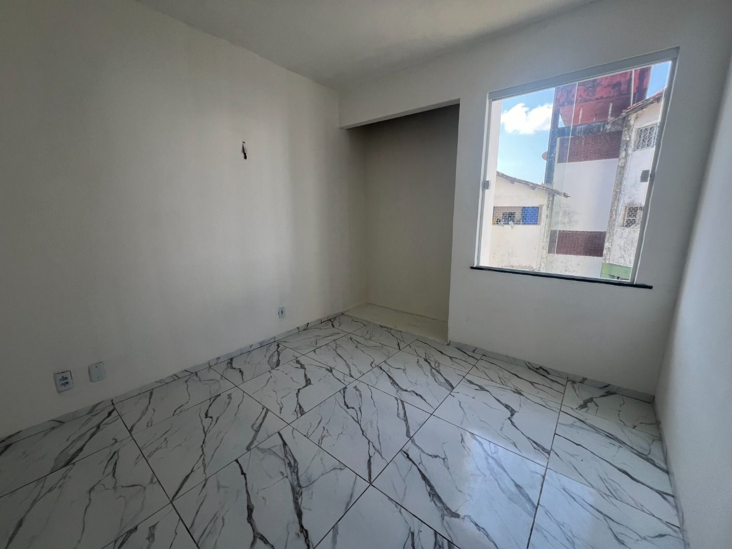 Apartamento à venda e aluguel com 3 quartos, 83m² - Foto 2