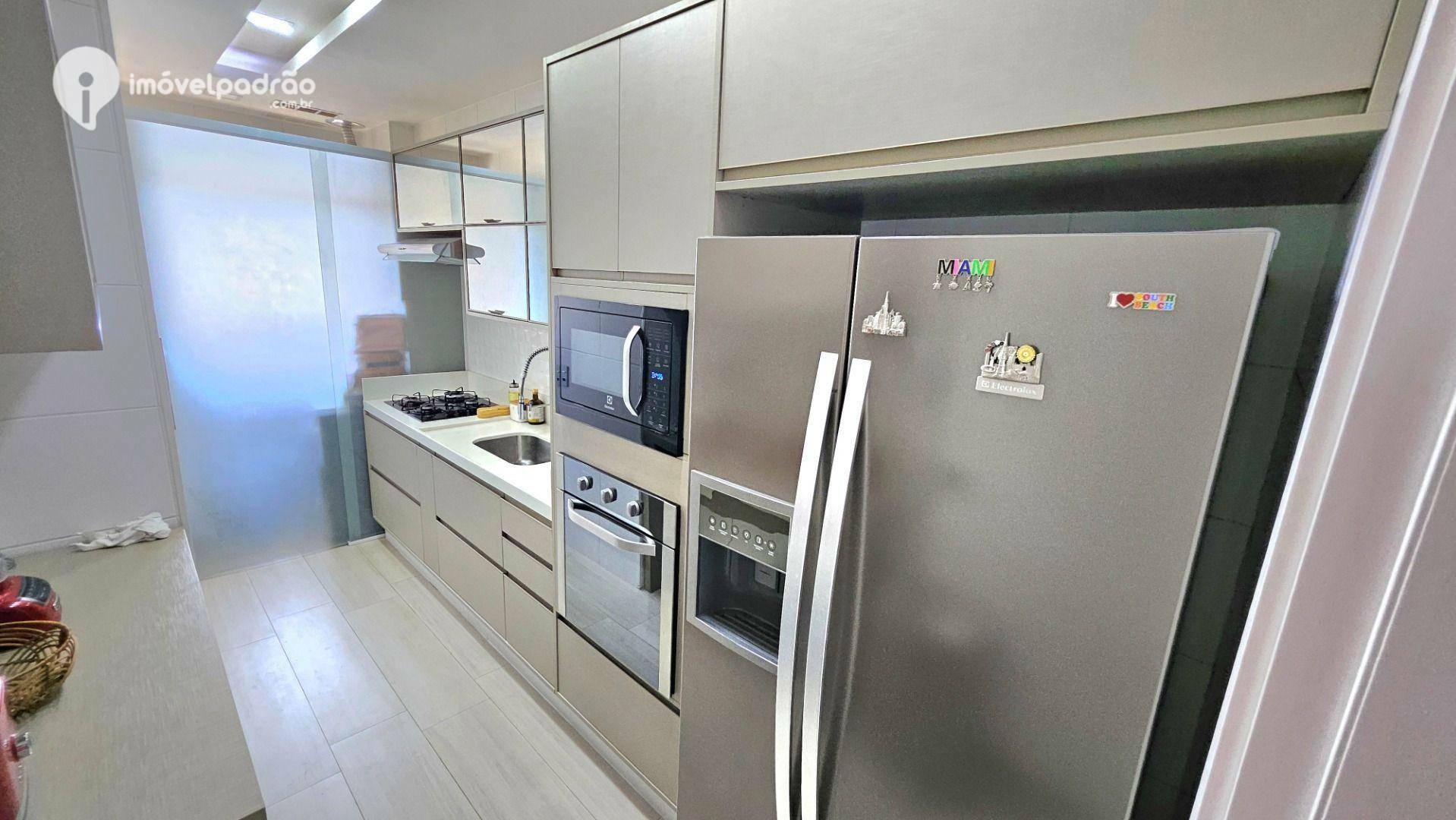 Apartamento à venda com 3 quartos, 110m² - Foto 18