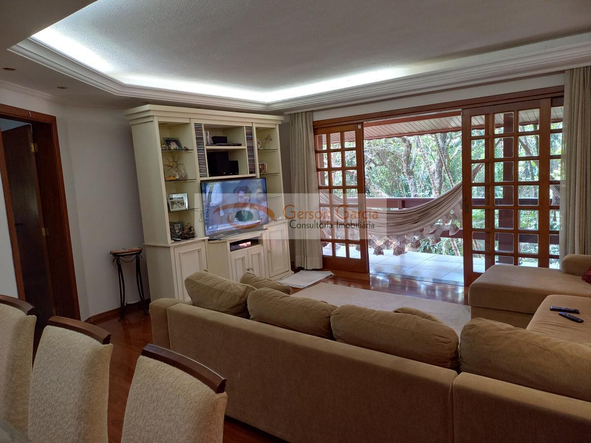 Casa à venda com 3 quartos, 370m² - Foto 10