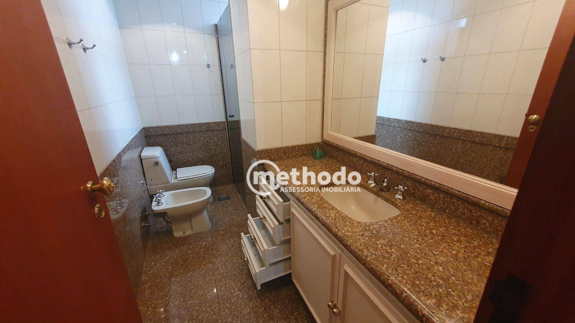 Apartamento para alugar com 4 quartos, 235m² - Foto 31