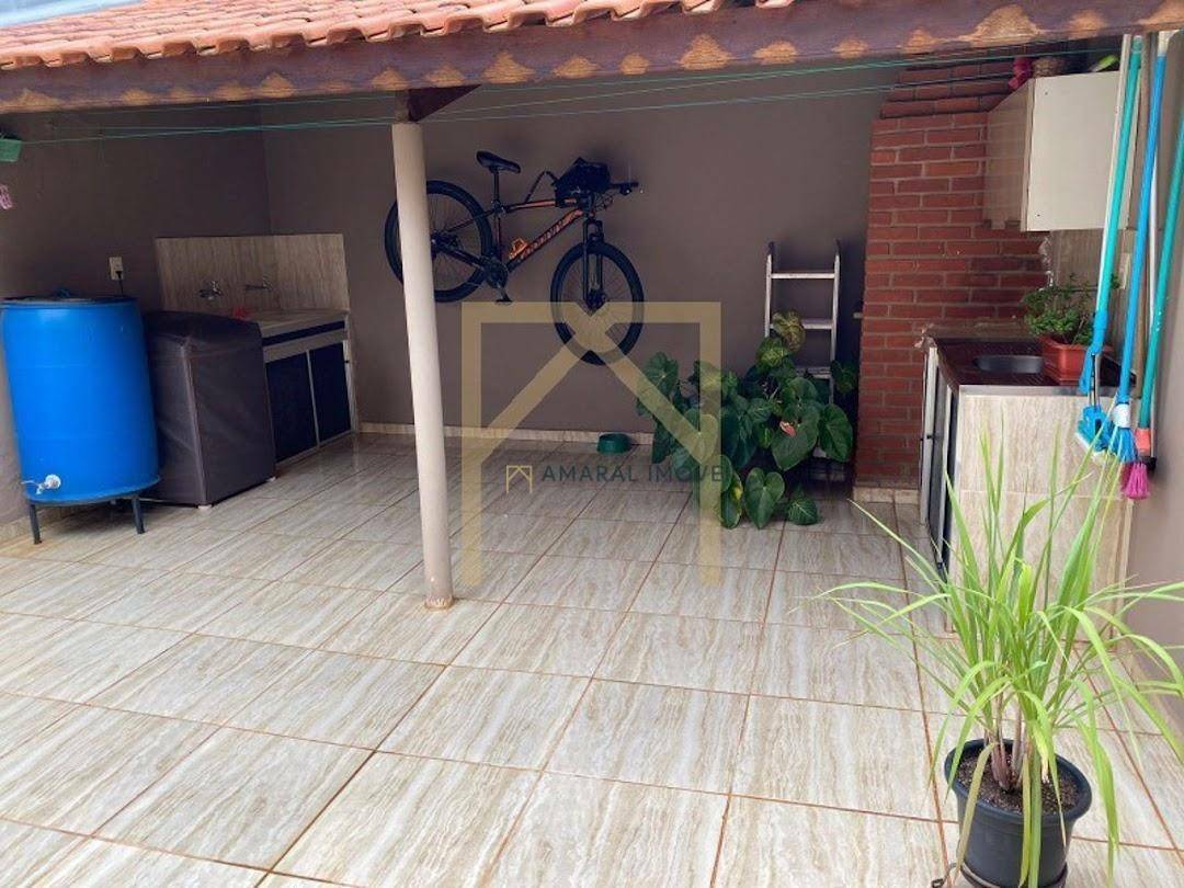 Casa à venda com 2 quartos, 107m² - Foto 15