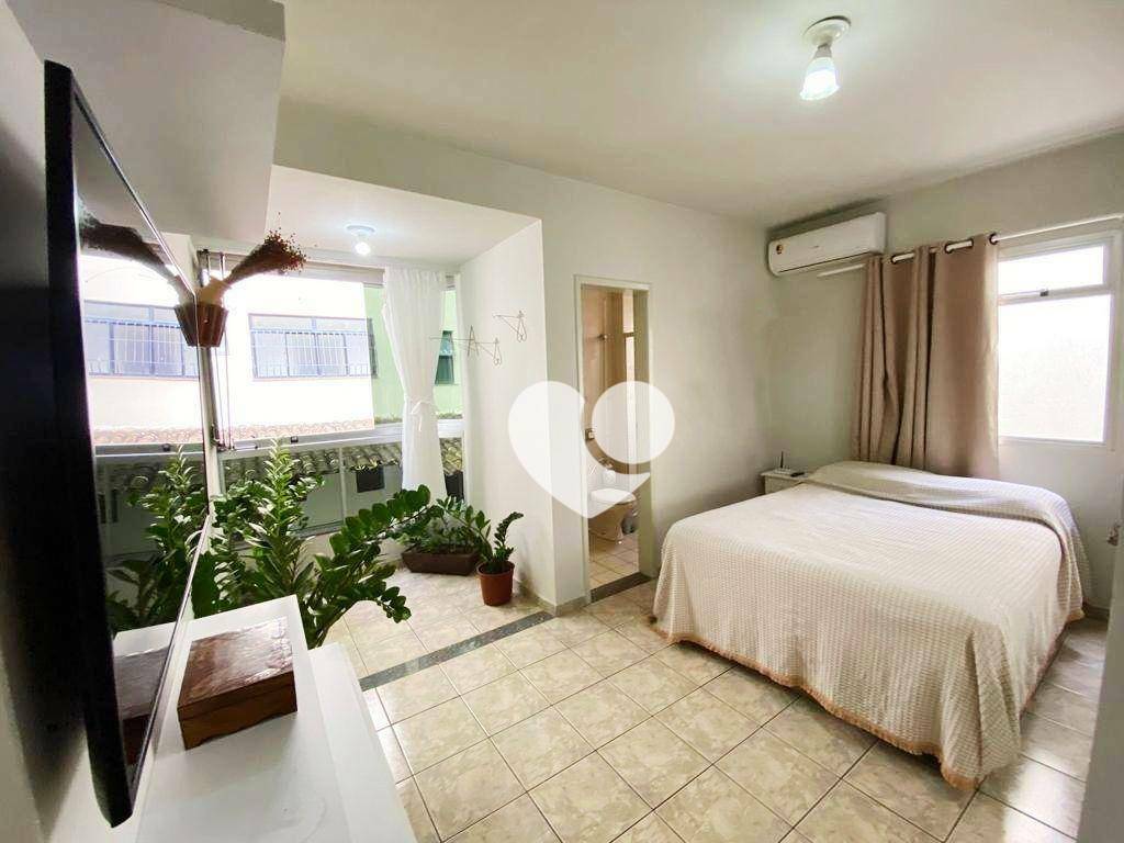 Apartamento à venda com 2 quartos, 100m² - Foto 2