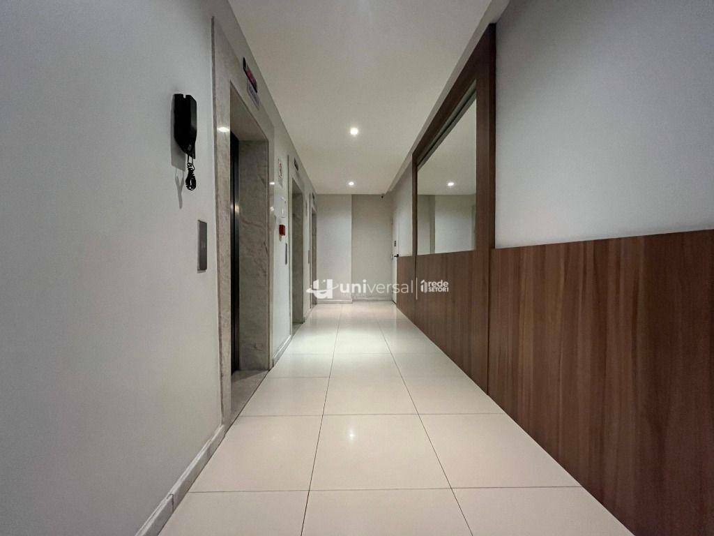 Apartamento à venda com 2 quartos, 113m² - Foto 2