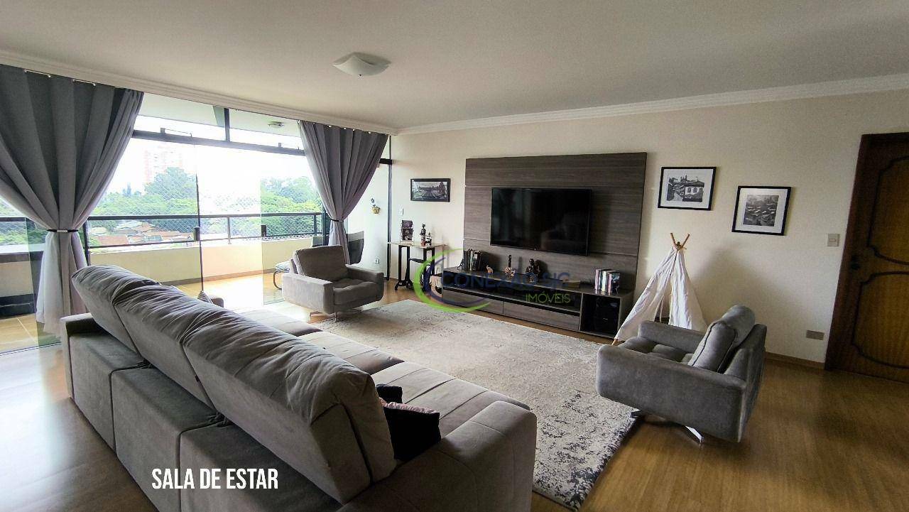 Apartamento à venda com 4 quartos, 217m² - Foto 4