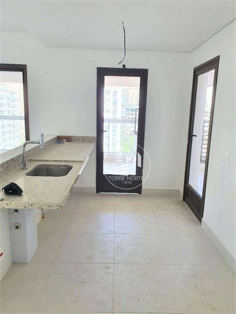 Apartamento à venda com 3 quartos, 137m² - Foto 30