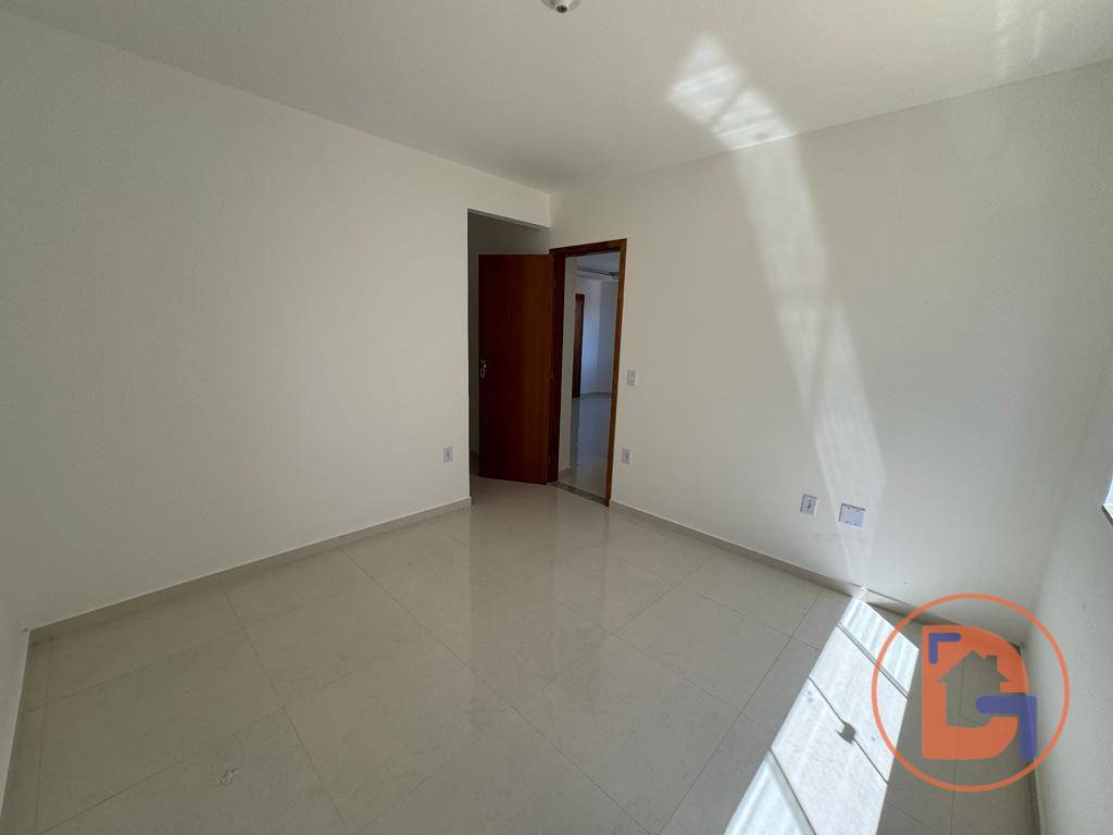 Apartamento à venda com 2 quartos, 65m² - Foto 13