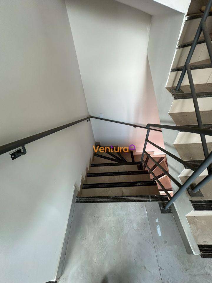 Casa à venda com 5 quartos, 230m² - Foto 16