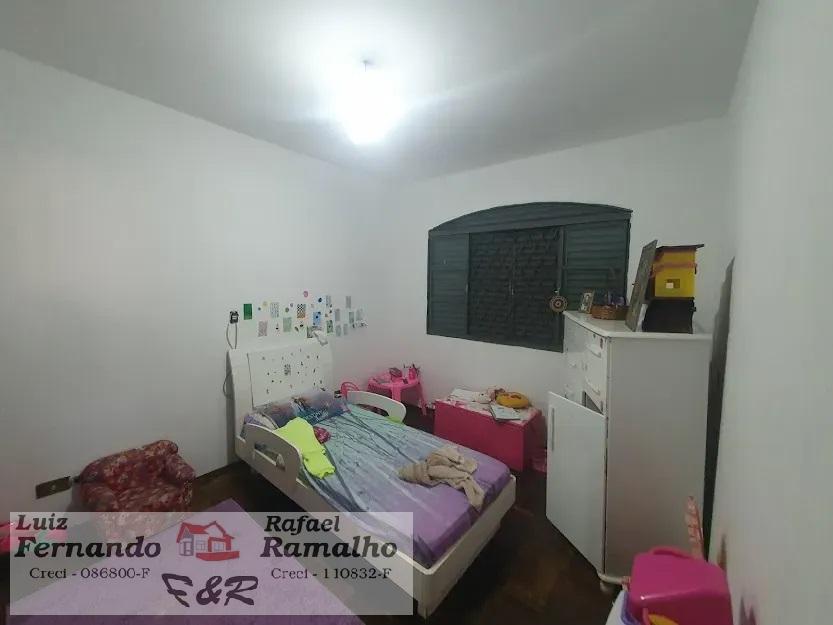 Casa à venda com 4 quartos, 172m² - Foto 19