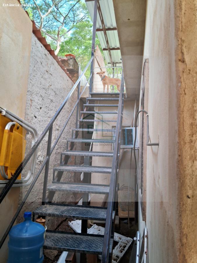 Casa à venda com 2 quartos, 200m² - Foto 11