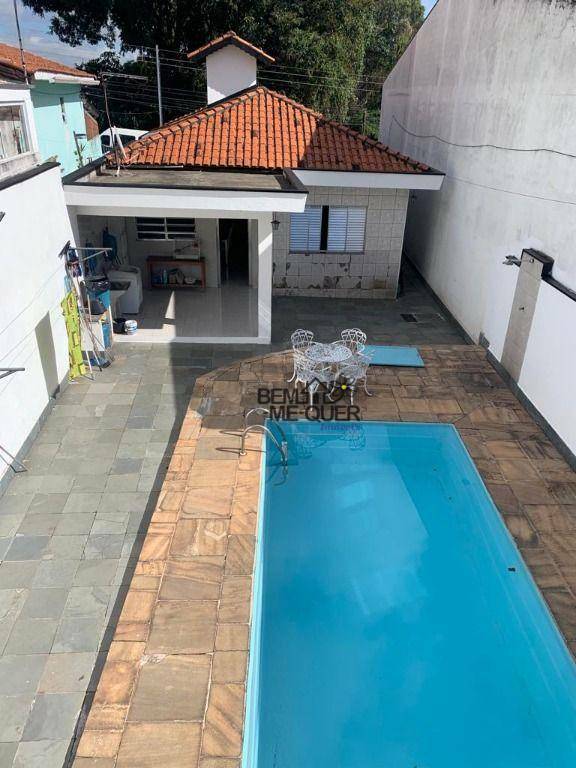 Casa à venda com 4 quartos, 200m² - Foto 20