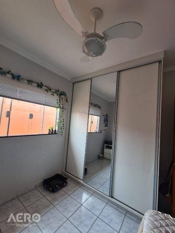 Casa à venda com 3 quartos, 144m² - Foto 10