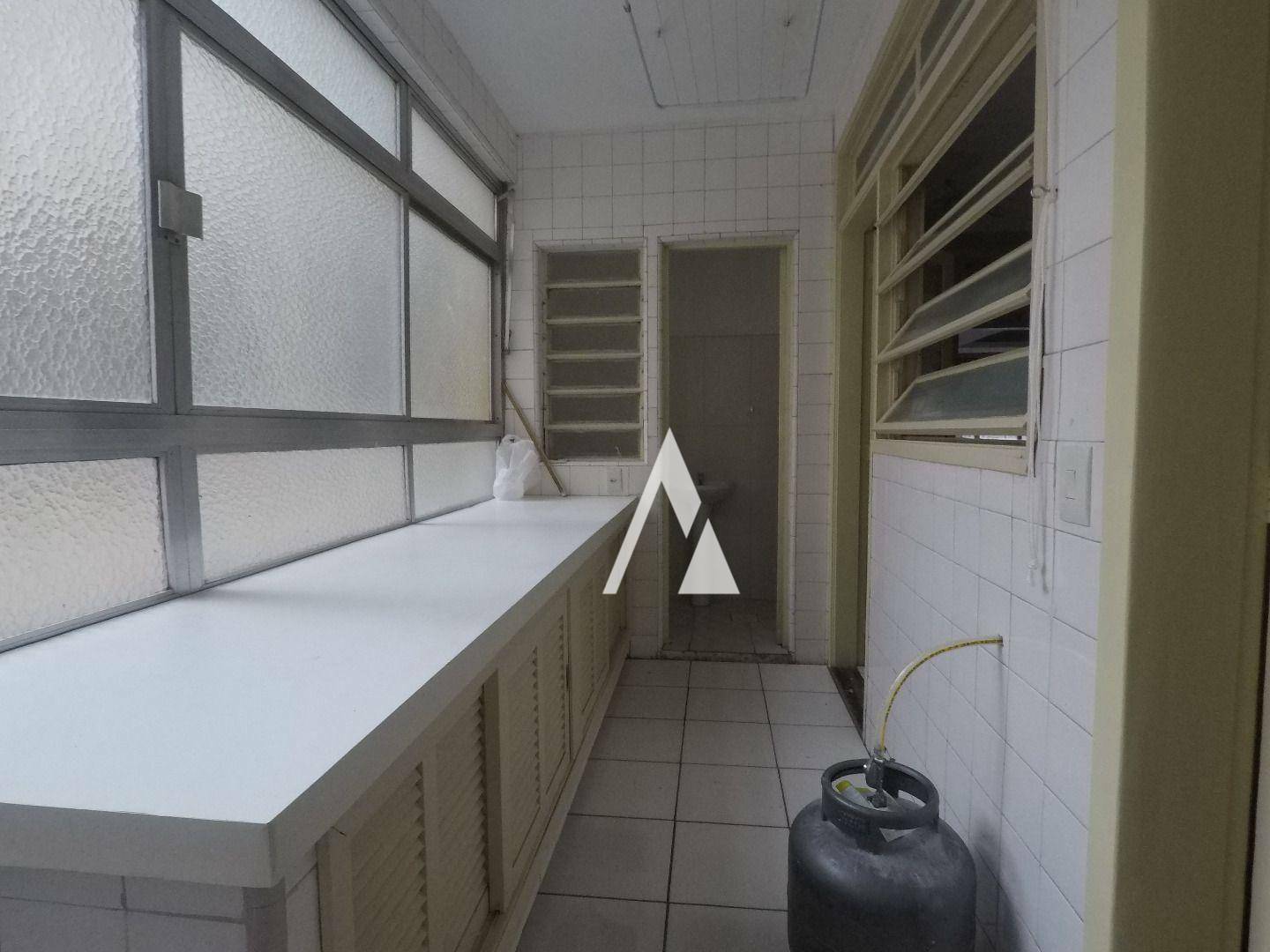 Apartamento à venda com 3 quartos, 123m² - Foto 19