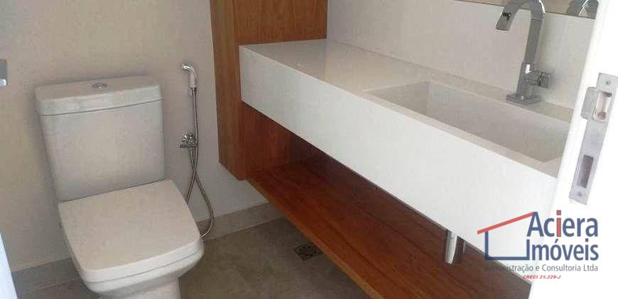 Casa para alugar com 4 quartos, 350m² - Foto 4