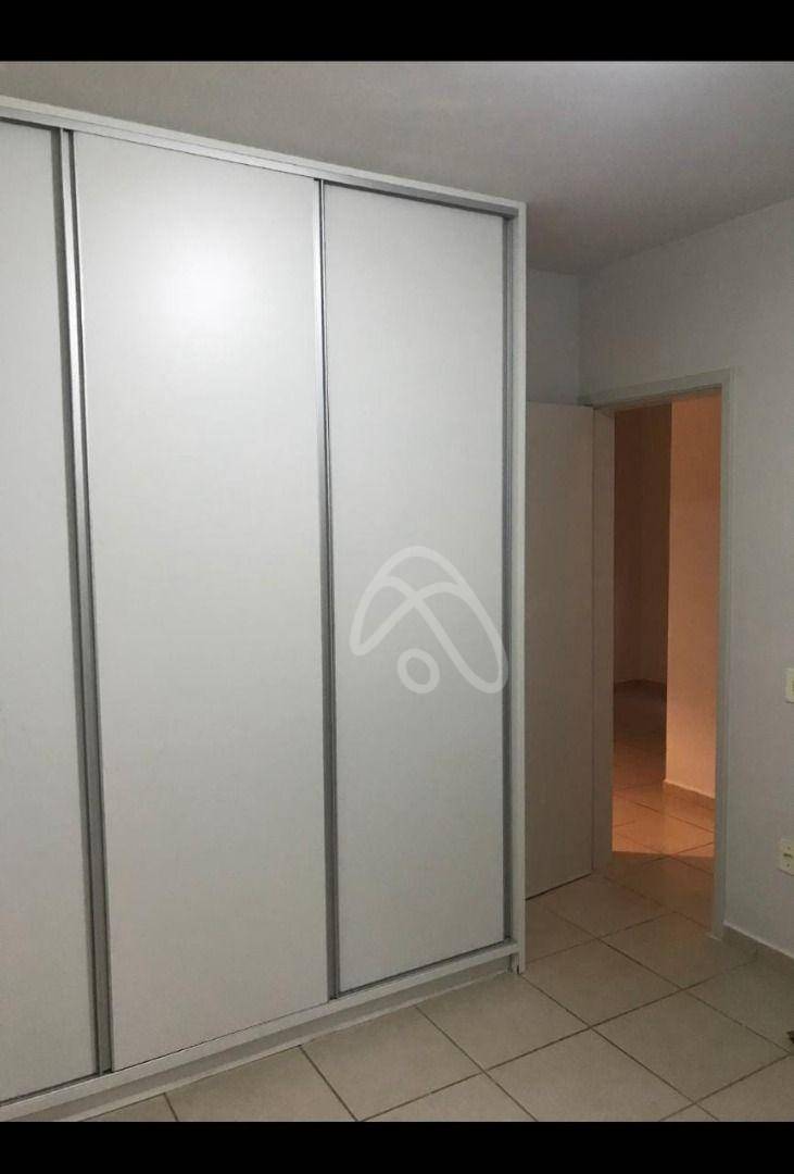 Apartamento à venda com 2 quartos, 1500m² - Foto 3