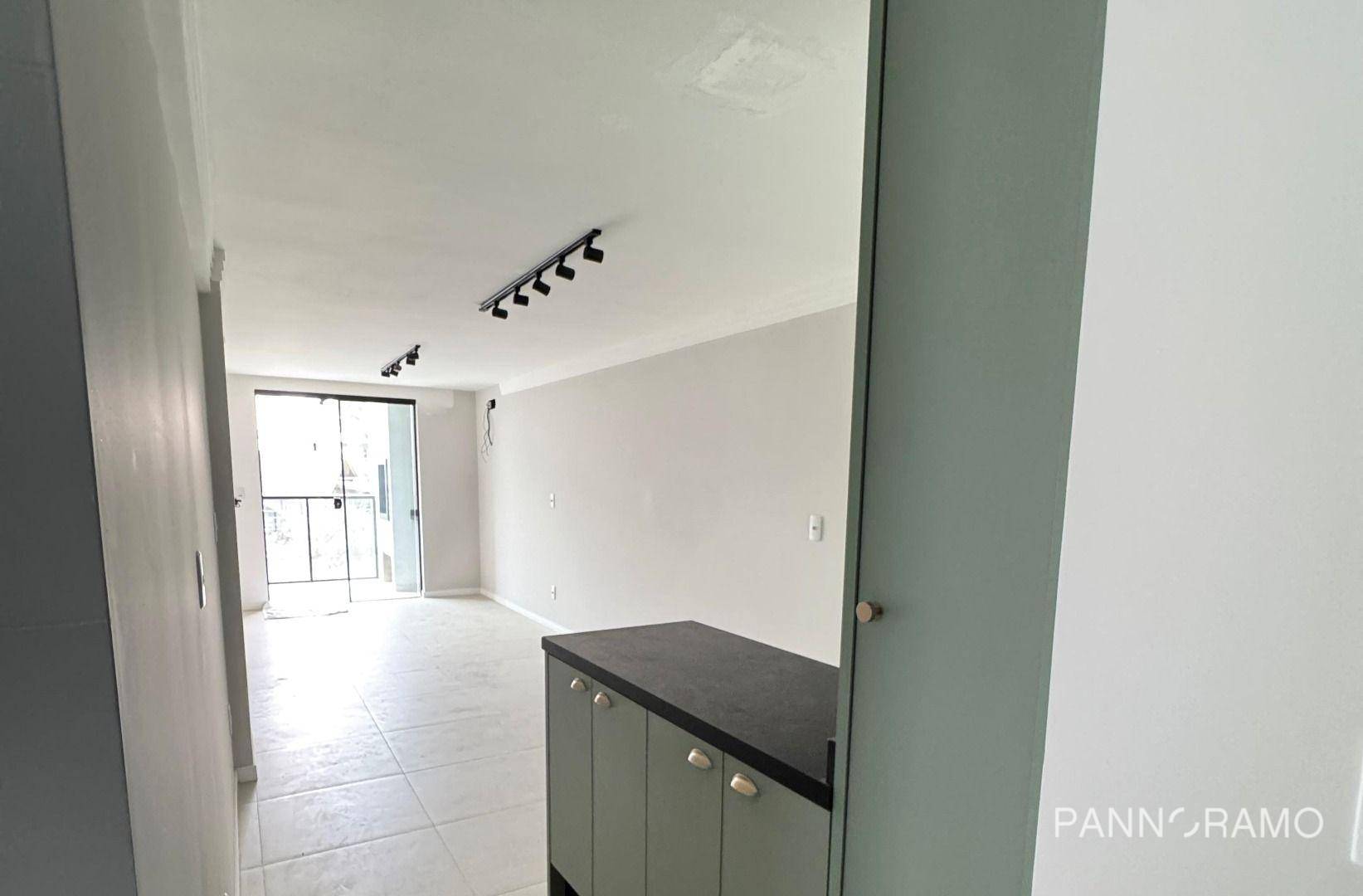 Apartamento para alugar com 2 quartos, 68m² - Foto 3