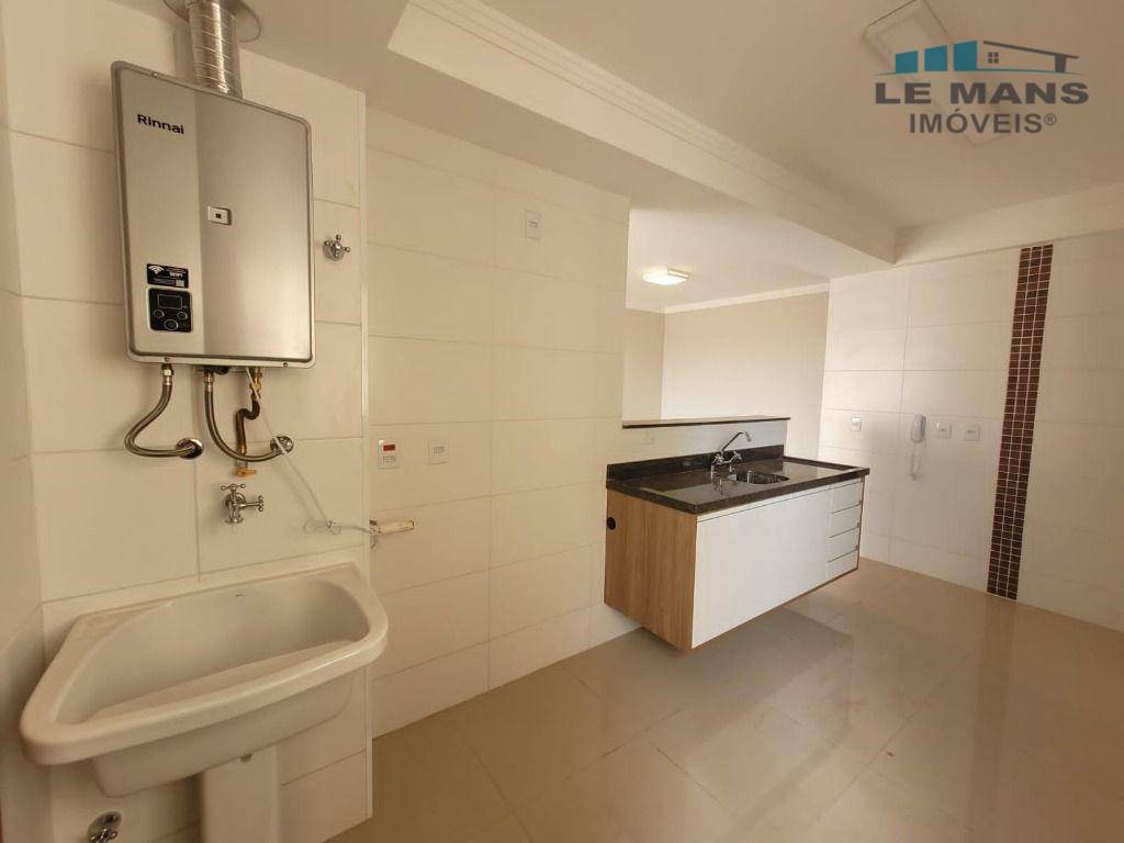 Apartamento à venda com 3 quartos, 98m² - Foto 3