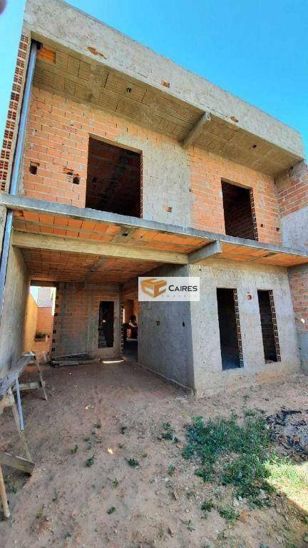 Casa à venda com 3 quartos, 180m² - Foto 1