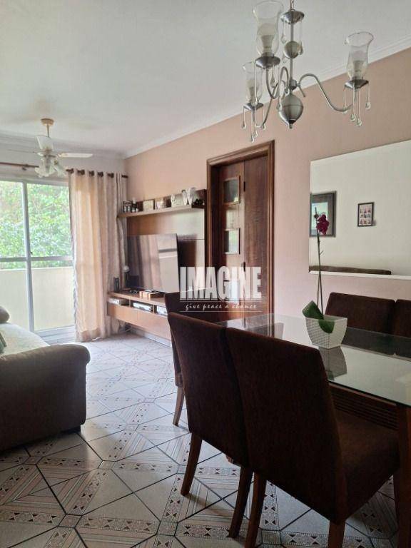 Apartamento à venda com 2 quartos, 60m² - Foto 2