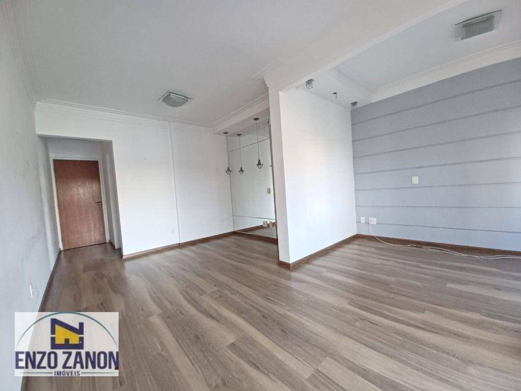 Apartamento à venda com 2 quartos, 68m² - Foto 2