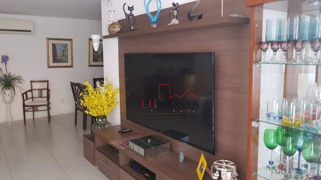 Apartamento à venda com 4 quartos, 140m² - Foto 3