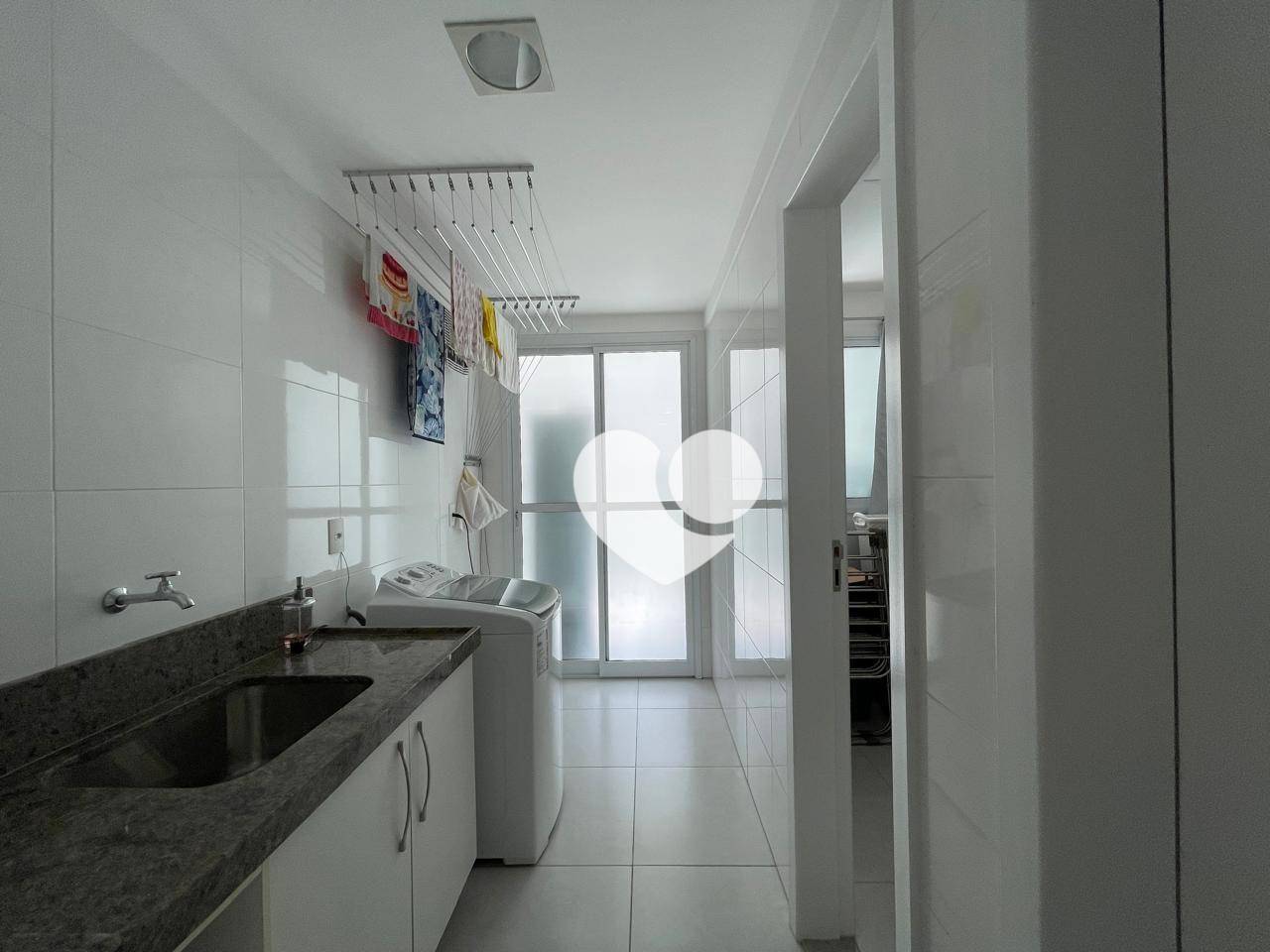 Apartamento à venda com 3 quartos, 105m² - Foto 17