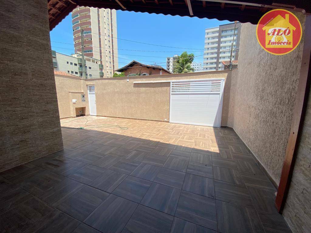 Casa à venda com 3 quartos, 190m² - Foto 1