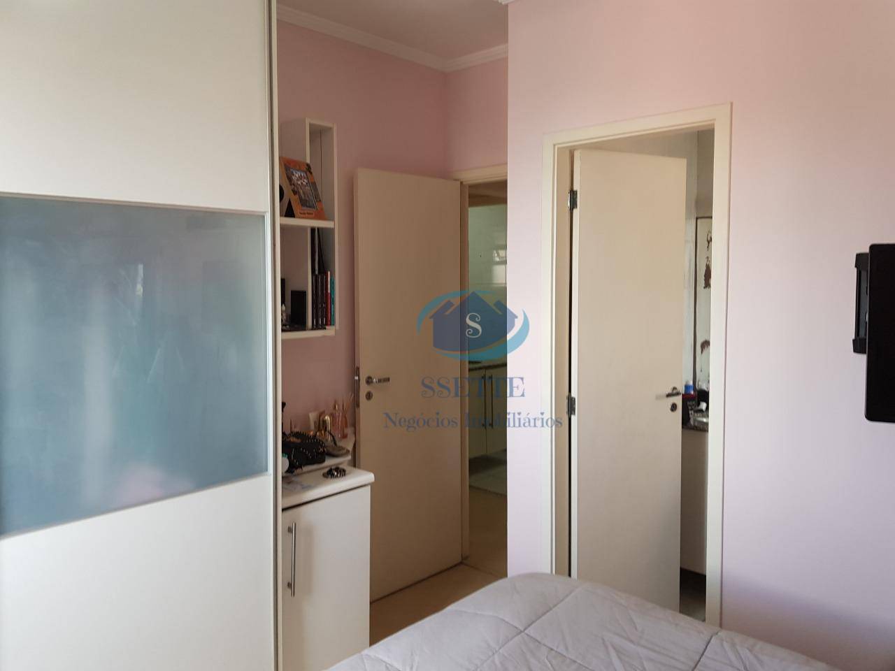 Apartamento à venda com 3 quartos, 74m² - Foto 15