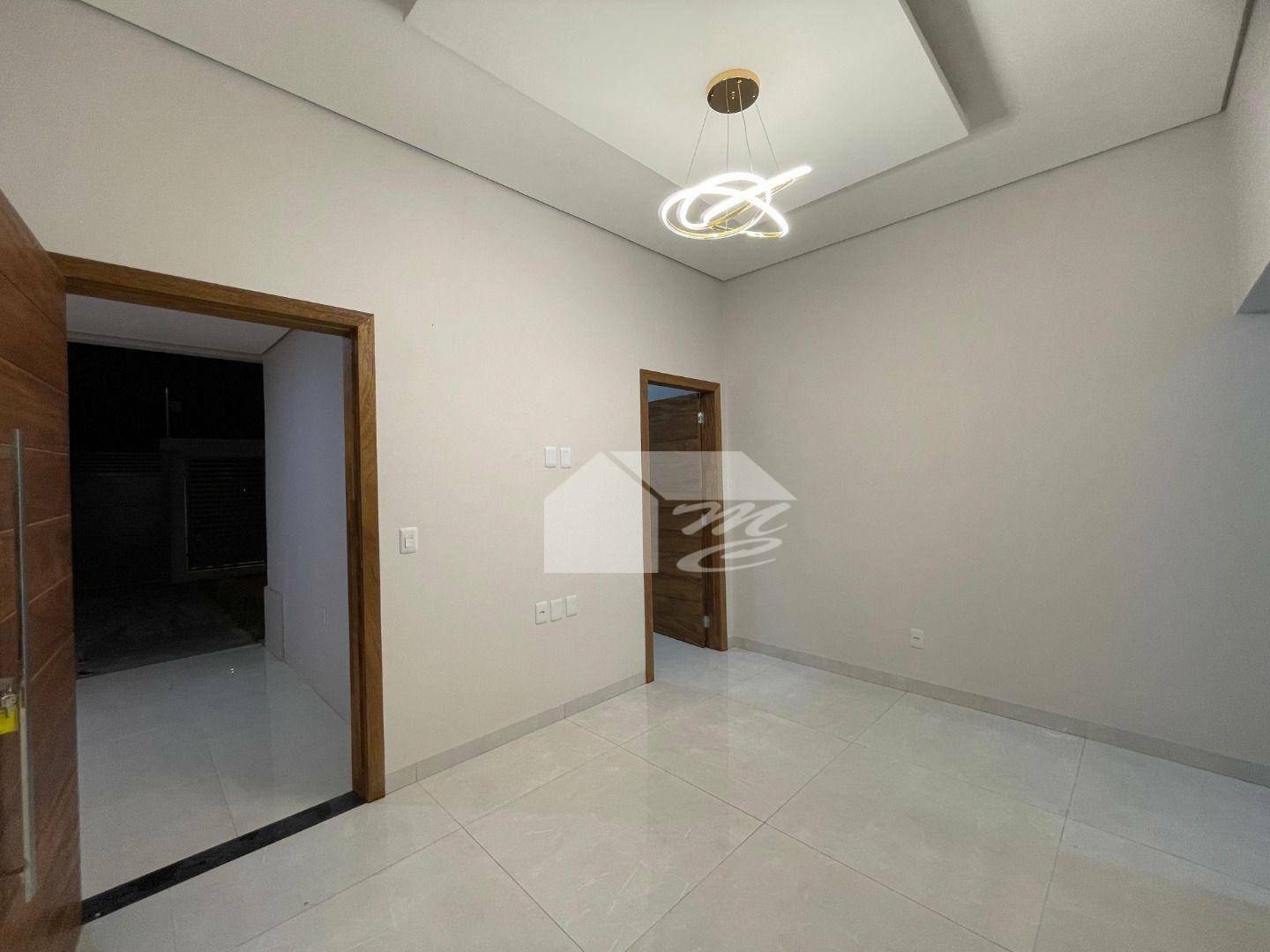 Casa à venda com 2 quartos, 75m² - Foto 4