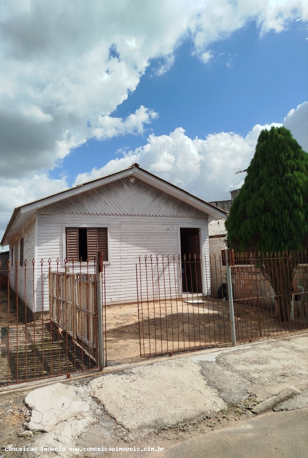Casa à venda com 4 quartos, 154m² - Foto 1