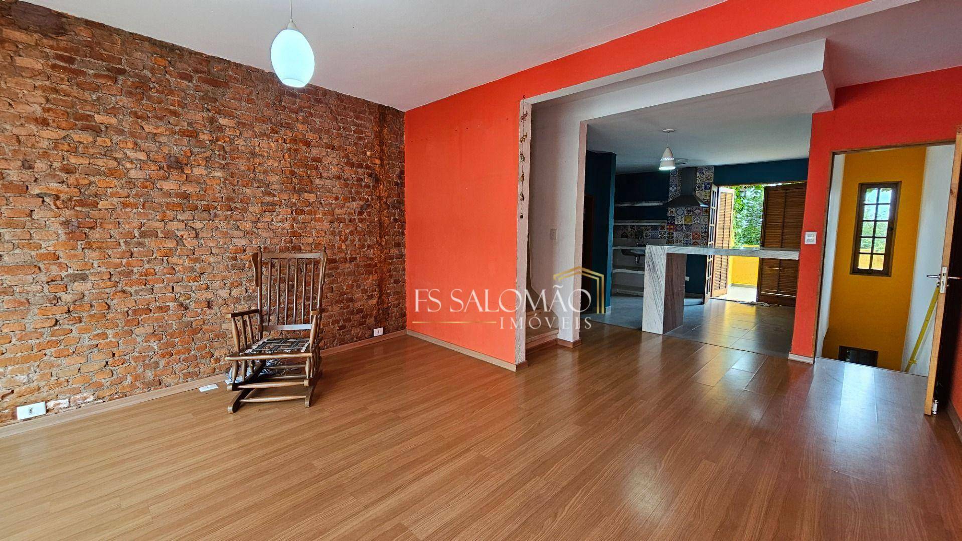 Casa à venda com 3 quartos, 140m² - Foto 4