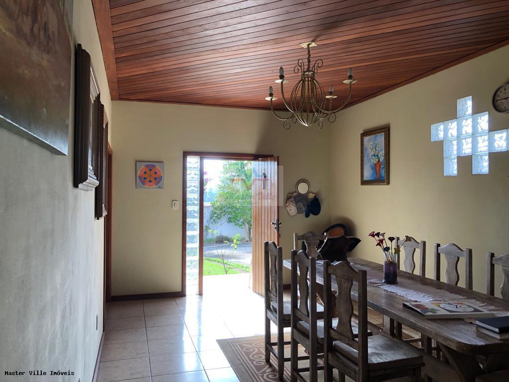 Casa à venda com 2 quartos, 1080m² - Foto 22