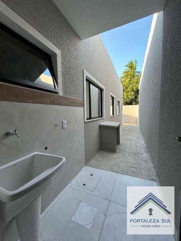 Casa à venda com 2 quartos, 82m² - Foto 11