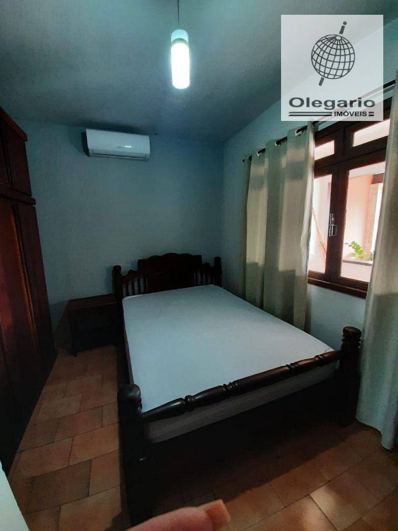 Sobrado à venda com 6 quartos, 330m² - Foto 2