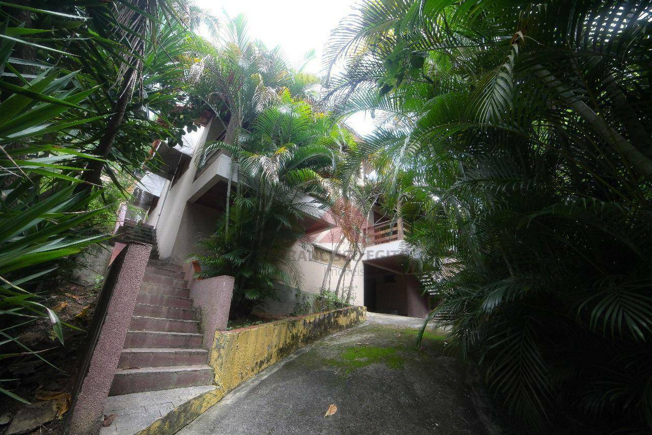 Casa de Condomínio à venda com 7 quartos, 412m² - Foto 46
