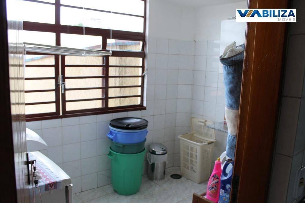 Sobrado à venda com 4 quartos, 300m² - Foto 13