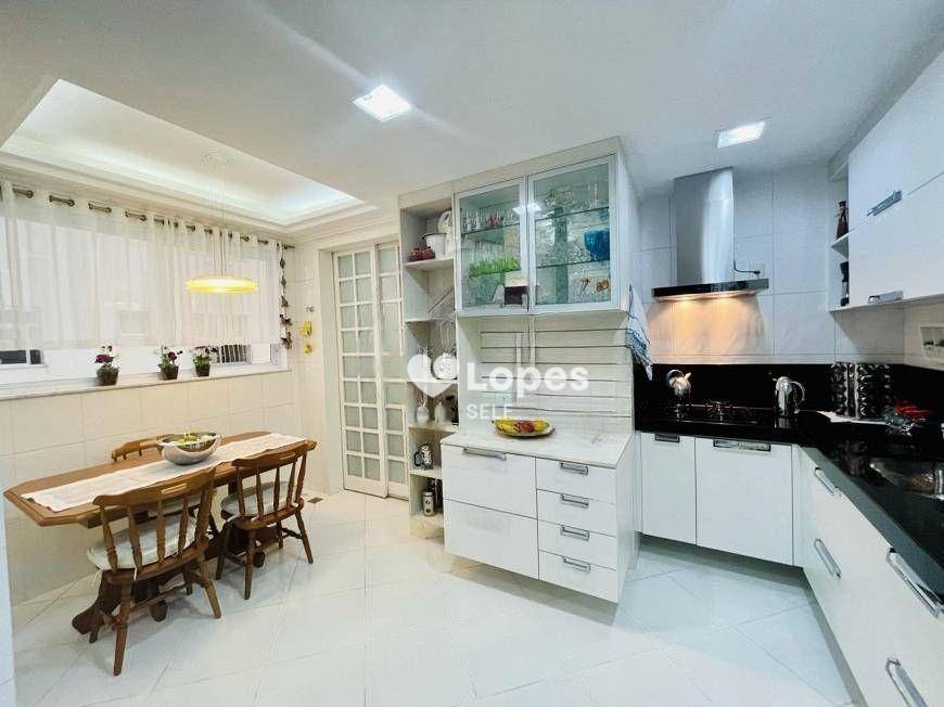 Apartamento à venda com 3 quartos, 150m² - Foto 5