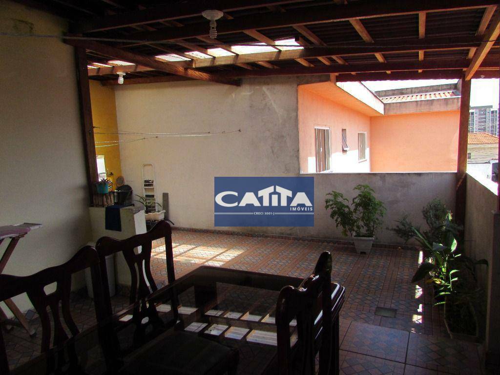 Casa à venda com 4 quartos, 200m² - Foto 16