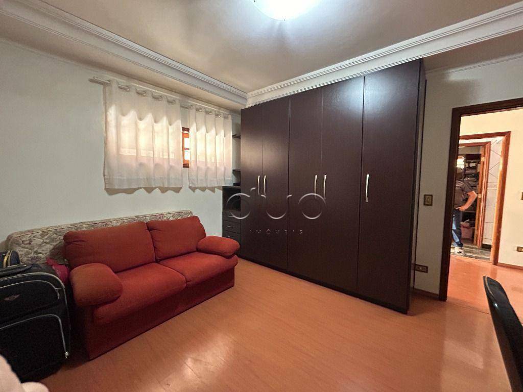 Casa à venda com 3 quartos, 235m² - Foto 14