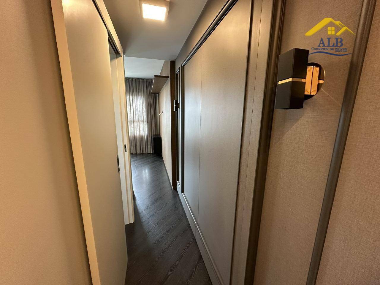 Apartamento à venda com 3 quartos, 121m² - Foto 32