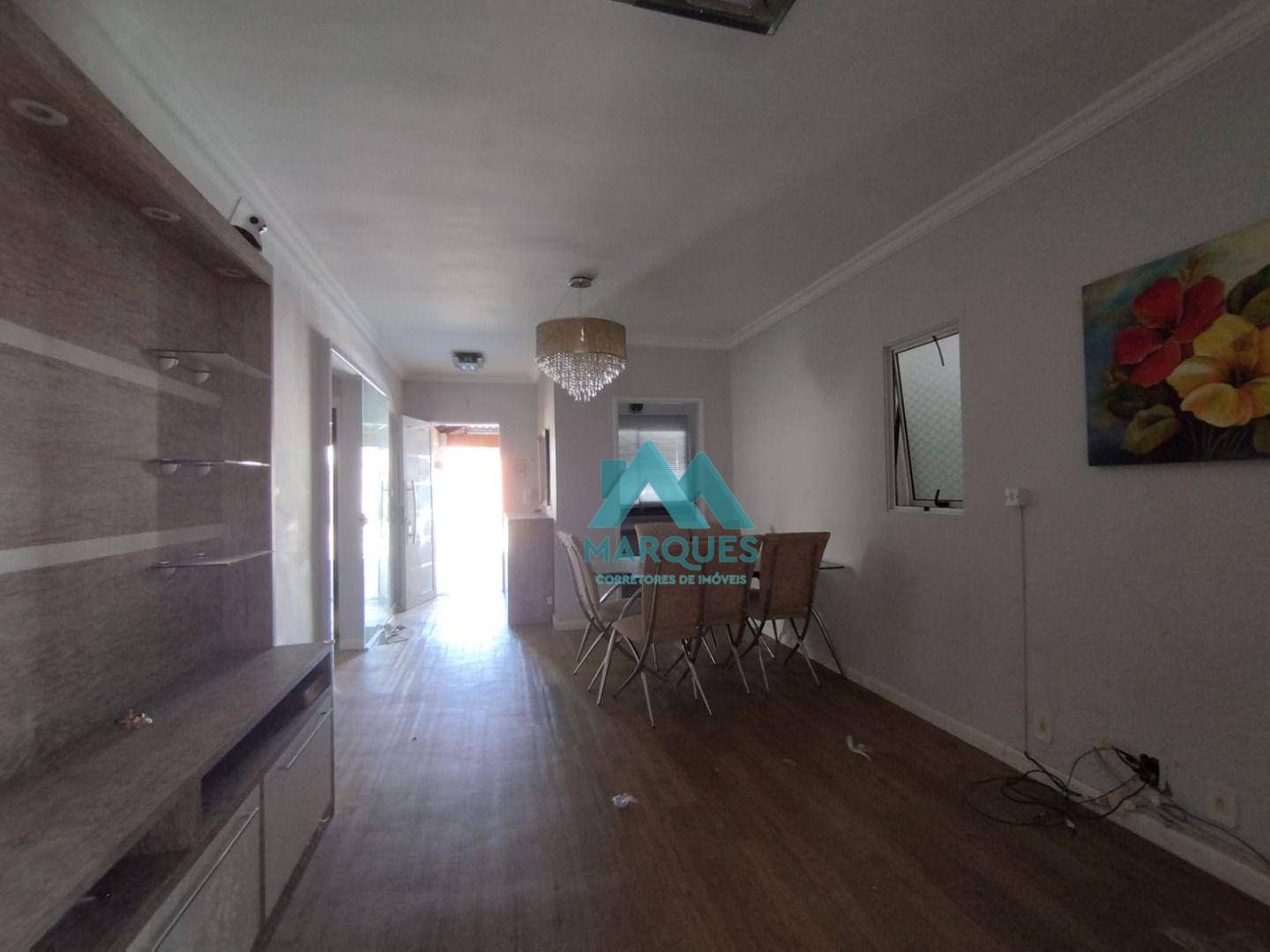 Casa à venda com 3 quartos, 167m² - Foto 4