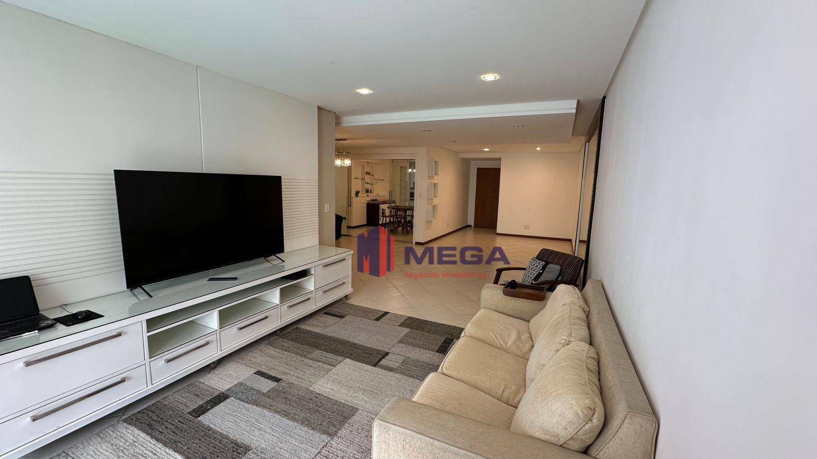 Apartamento à venda com 4 quartos, 250m² - Foto 1