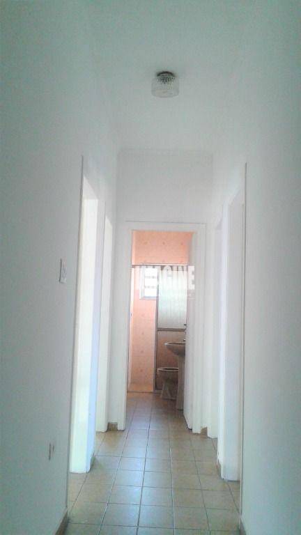 Casa à venda com 3 quartos, 240m² - Foto 27