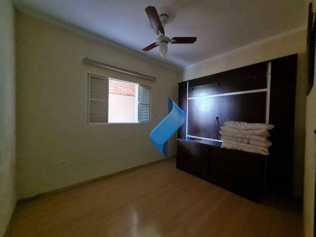 Casa à venda com 3 quartos, 94m² - Foto 7