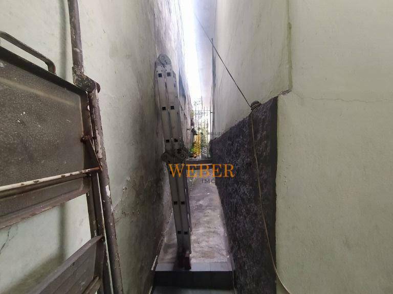 Casa à venda com 5 quartos, 180m² - Foto 20